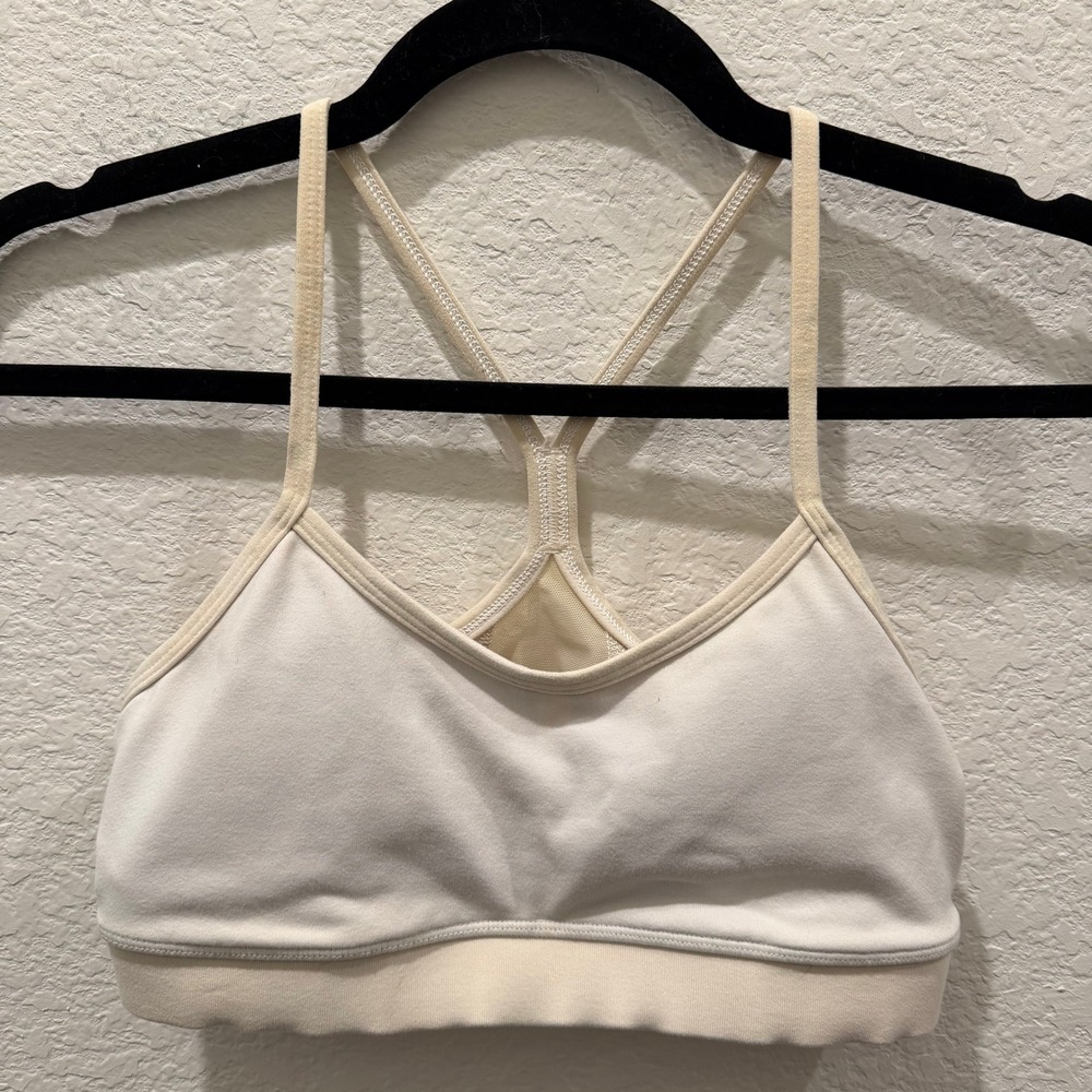 Lululemon Flow Y Bra White Cream Racerback Sports Bra Size 4